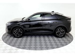 Peugeot 3008 Allure HYBRID Auto 145HP - Includes P - Image 4