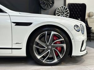 4.0 V8 SPEED FIRST EDITION - Image 2