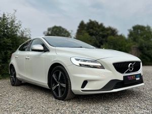 2019 Volvo V40 2.0 Diesel D3 150HP R-Design - Image 2