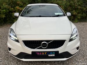 2019 Volvo V40 2.0 Diesel D3 150HP R-Design - Image 4