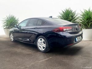 Opel Insignia New Shape 1.6  Turbo D ecoTEC - Image 2