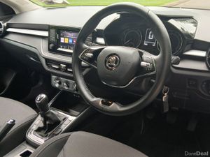 Skoda Fabia 2023 *1.0 TSi 95bhp* AMBITION 5dr - Image 3