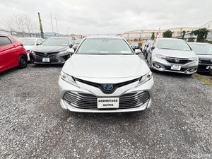 Toyota Camry 2.5 Hybrid Automatic 2019 - Image 2