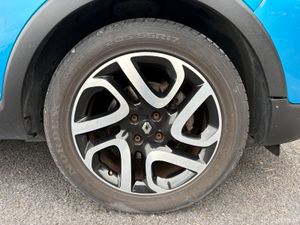 Renault Captur 2015 dCi 90 S&S INTENSE - Image 3