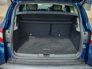 RENAULT CAPTUR ICONIC TCE 90 MY18 4DR - Image 2