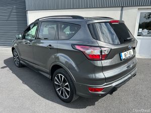 181 Ford Kuga ST-Line 1.5 TDCI 120PS - Pan Roof - Image 3