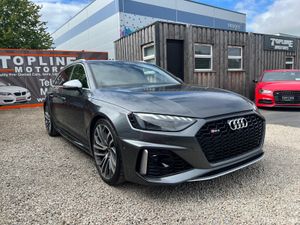 2021 AUDI RS4//ONLY 5K MILES//MINT CONDITION/ - Image 4