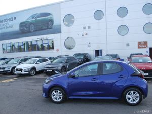 Toyota Yaris 2023 - Image 2