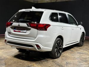 Mitsubishi Outlander BLACK HALF LEATHER - FACTORY - Image 4