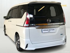 8 Seater Auto Nissan Serena 2017 - Image 4