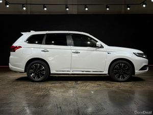 Mitsubishi Outlander PHEV PLUG IN HYBRID SUV - BLA - Image 3
