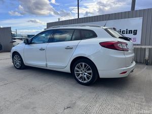 152 Renault Megane 1.5D GT LINE Estate Warranty - Image 4