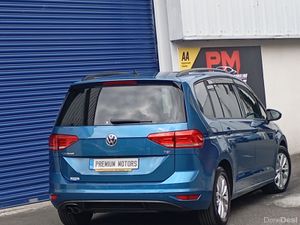 Volkswagen Touran Automatic - Image 3