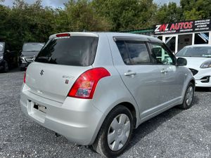 2010 Suzuki Swift With Reverse  Camera - Image 4
