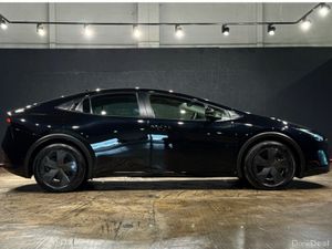 Toyota Prius 1.8 AUTOMATIC HYBRID - FACELIFT MODEL - Image 3