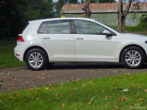 2018 Volkswagen Golf 1.6 TDI FL TRENDLINE - Image 3
