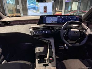 2025 Peugeot 3008 GT 1.2 MHEV 136 E-DCT6 - Image 4