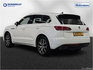 Volkswagen Touareg Diesel Estate R-Line - Image 3