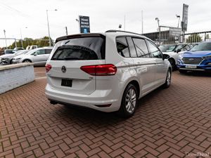 VOLKSWAGEN TOURAN 1.4 TSI COMFORTLINE 7 SEATER AUT - Image 3