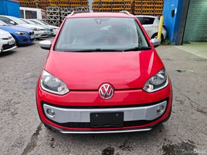 2015 Volkswagen Cross Up /Automatic 1.0 - Image 2