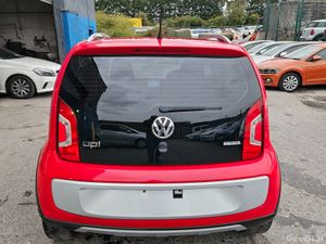 2015 Volkswagen Cross Up /Automatic 1.0 - Image 3