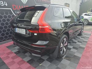 2023 VOLVO XC60 T6 PHEV PLUS DARK - Image 4