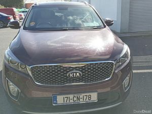 KIA SORENTO / 2017 / 2.2 DIESEL / 7 SEATER /MANUAL - Image 2