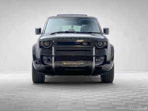 Land Rover Defender HSE X-DYNAMIC P400E - Image 2