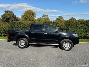 DEPOSIT TAKEN..Hilux 3.0 D-4D Invincible 5 Seat N1 - Image 3