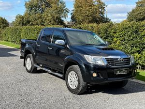 DEPOSIT TAKEN..Hilux 3.0 D-4D Invincible 5 Seat N1 - Image 2