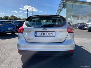 Ford Focus Zetec 1.0 Petrol - Image 4