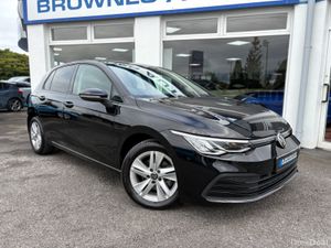 2023 Volkswagen Golf Life 1.0L - Image 3