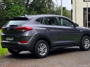 2016 Hyundai Tucson 1.7 CRDI Comfort - Image 4