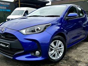 🔥 2024 Toyota Yaris Hybrid Luna - Image 3