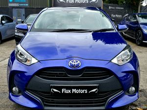 🔥 2024 Toyota Yaris Hybrid Luna - Image 2