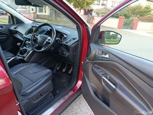 Ford Kuga 2016 Titanium 1 owner - Image 3