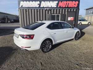 211 Skoda Superb Laurin & Klement DSG - Image 4