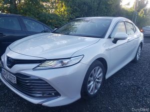 Toyota Camry 2020 - Image 2
