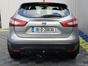 2015 Nissan Qashqai 1.5 DSL XE - Image 4