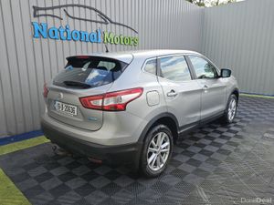 2015 Nissan Qashqai 1.5 DSL XE - Image 3