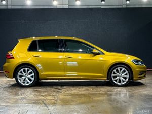 Volkswagen Golf AUTOMATIC 1.2 TSI - REVERSE CAMERA - Image 3