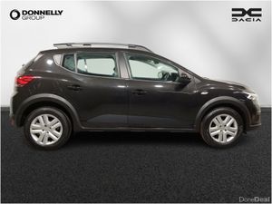 Dacia Sandero Stepway Hatchback Expression - Image 4
