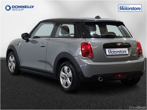 MINI HATCHBACK Cooper Classic - Image 2