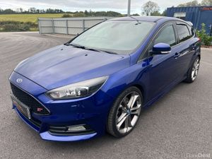 2015 (152) Ford Focus ST-3 2.0 TDCI -Heated Leathe - Image 4