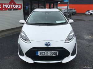 202- TOYOTA AQUA HYBRID AUTO - Image 4