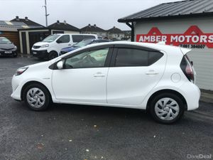 202- TOYOTA AQUA HYBRID AUTO - Image 2