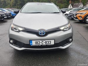 Toyota Auris 2018 Hybrid LUNA  SPORT - Image 3