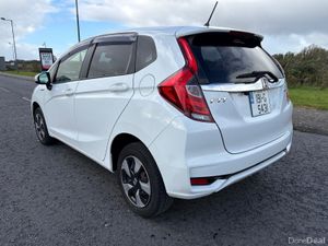 2019 HONDA FIT/JAZZ 1.5 PETROL/HYBRID AUTOMATIC - Image 4