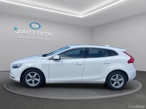 2015 VOLVO V40 (S30) - Image 4
