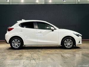 Mazda Demio 1.3L AUTOMATIC - HEATING / AC CONTROLS - Image 3